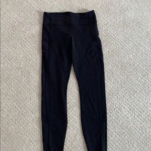 Lululemon leggings with zip ankle detail size 4